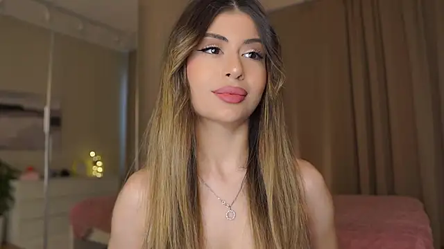 GeorginaHarn online show from February 8, 2026, 8:12 am