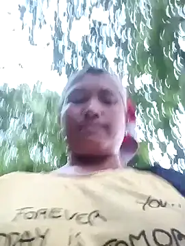 Love-Mama33 online show from September 18, 2025, 11:02 am