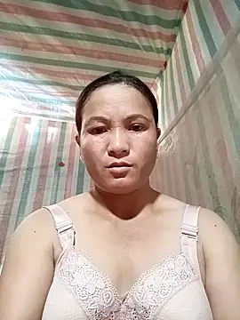 Love-Mama33 online show from October 10, 2025, 9:32 am