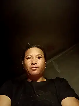 Love-Mama33 online show from September 30, 2025, 6:58 pm