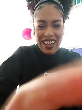 delaylacruz online show from October 7, 2025, 12:39 pm