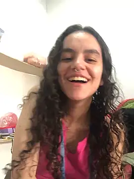 JessB  online show from November 21, 2025, 7:46 pm