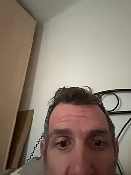 gigolobcn online show from February 11, 2026, 10:59 am