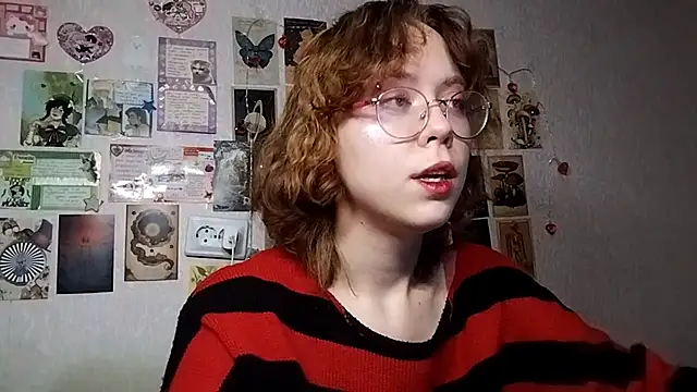 Snapshot of Ieadership chatting on October 18, 2025, 1:35 pm Ieadership online show from October 18, 2025, 1:35 pm