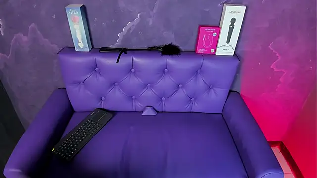 Snapshot of Lili_milk20 chatting on October 17, 2025, 7:15 pm Lili milk20 online show from October 17, 2025, 7:15 pm