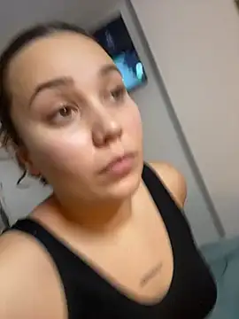 Wild2XXX online show from November 18, 2025, 12:19 pm