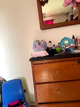 Zara Bel online show from September 28, 2025, 6:26 pm