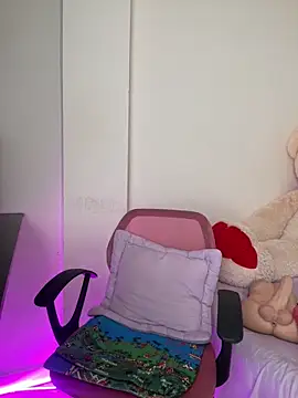 Snapshot of Zara_Bel chatting on February 11, 2026, 6:19 pm Zara Bel online show from February 11, 2026, 6:19 pm