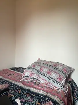 Zara Bel online show from September 27, 2025, 6:36 pm