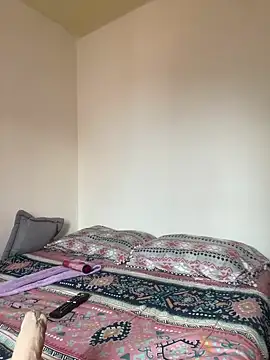 Zara Bel online show from October 3, 2025, 6:20 pm