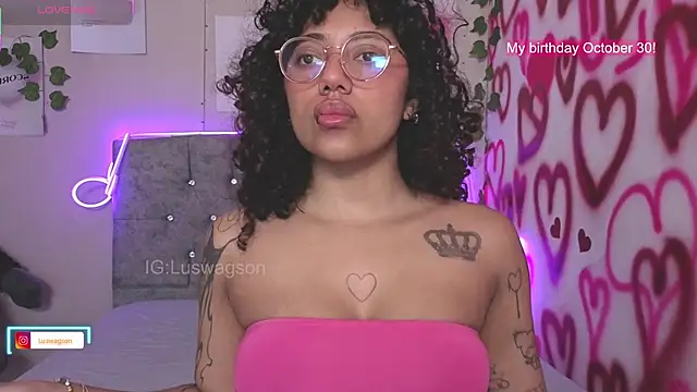 Snapshot of LuckySwagson chatting on October 25, 2025, 5:17 am LuckySwagson online show from October 25, 2025, 5:17 am