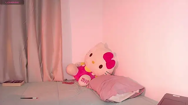 Snapshot of dulceangel__ chatting on October 6, 2025, 4:02 am dulceangel   online show from October 6, 2025, 4:02 am