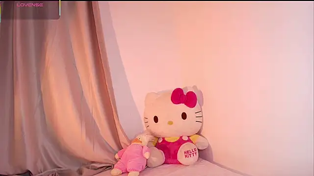 Snapshot of dulceangel__ chatting on October 24, 2025, 4:22 am dulceangel   online show from October 24, 2025, 4:22 am