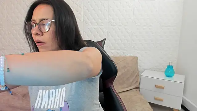 Eva mermaid online show from October 25, 2025, 2:07 pm