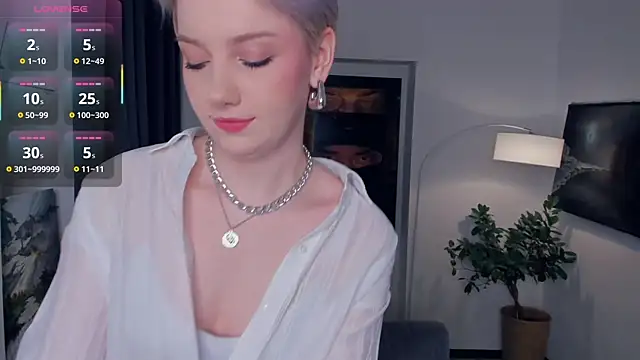 Snapshot of OdelynaAsp chatting on October 30, 2025, 12:03 pm OdelynaAsp online show from October 30, 2025, 12:03 pm