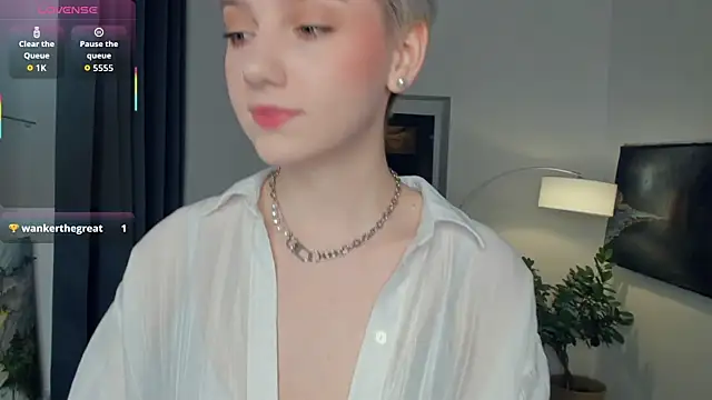 Snapshot of OdelynaAsp chatting on October 25, 2025, 12:39 pm OdelynaAsp online show from October 25, 2025, 12:39 pm