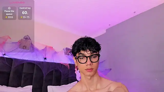 Snapshot of Phillicious__ chatting on October 11, 2025, 9:05 pm Phillicious online show from October 11, 2025, 9:05 pm