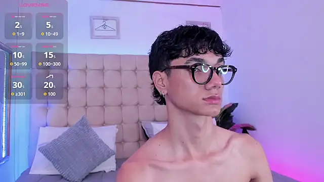 Phillicious   online show from November 5, 2025, 5:43 am