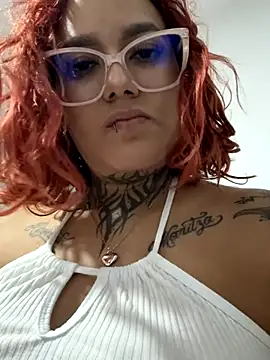 Snapshot of MargothWolfe chatting on September 20, 2025, 12:04 am MargothWolfe online show from September 20, 2025, 12:04 am