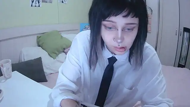 Snapshot of SineKiraReal chatting on September 30, 2025, 11:27 am SineKiraReal online show from September 30, 2025, 11:27 am