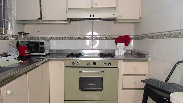 Snapshot of salma_falcon chatting on October 11, 2025, 7:37 pm salma falcon online show from October 11, 2025, 7:37 pm