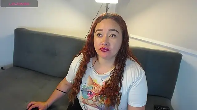 Snapshot of Paris_boobsbbw chatting on October 19, 2025, 10:12 pm Paris boobsbbw online show from October 19, 2025, 10:12 pm