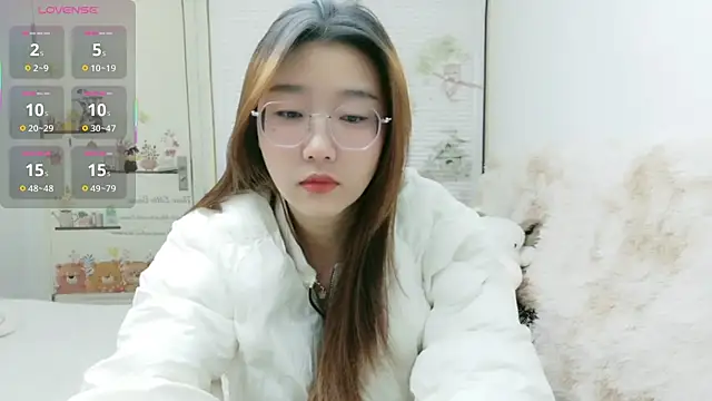 Snapshot of sisi-maiden chatting on January 9, 2026, 11:17 am sisi-maiden online show from January 9, 2026, 11:17 am