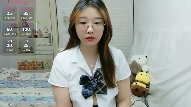 Snapshot of sisi-maiden chatting on December 22, 2025, 9:04 pm sisi-maiden online show from December 22, 2025, 9:04 pm