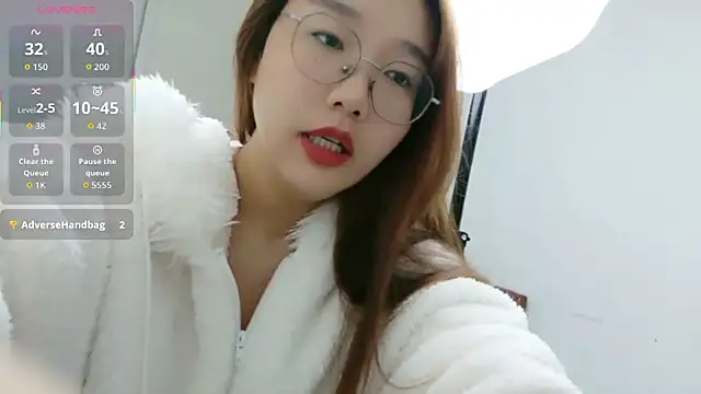 Snapshot of sisi-maiden chatting on November 8, 2025, 11:47 am sisi-maiden online show from November 8, 2025, 11:47 am