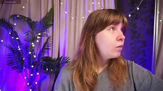 Snapshot of Sense_Of_Rosemary chatting on September 20, 2025, 5:45 am Sense Of Rosemary online show from September 20, 2025, 5:45 am