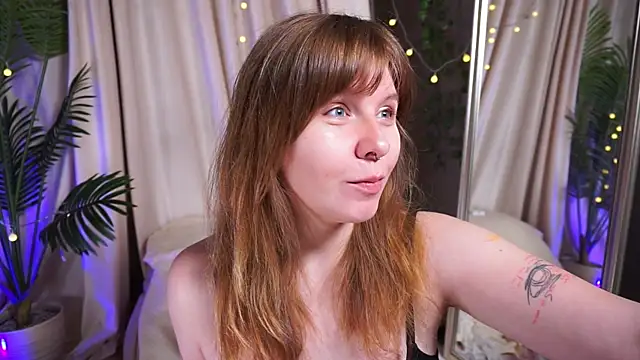 Snapshot of Sense_Of_Rosemary chatting on October 22, 2025, 6:13 am Sense Of Rosemary online show from October 22, 2025, 6:13 am