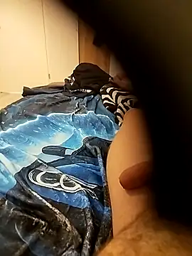 Dawidwi493  online show from October 26, 2025, 9:26 pm