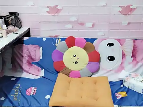 Snapshot of Miu_9117 chatting on October 30, 2025, 6:49 pm Miu 9117 online show from October 30, 2025, 6:49 pm