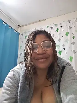Snapshot of Avannay chatting on May 19, 2026, 1:56 am Avannay online show from May 19, 2026, 1:56 am