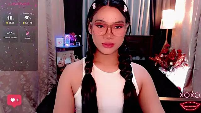 Snapshot of IamRaeganDolls69 chatting on October 8, 2025, 11:38 pm IamRaeganDolls69 online show from October 8, 2025, 11:38 pm