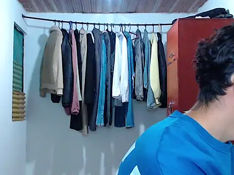 john vichenso online show from September 17, 2025, 10:01 pm