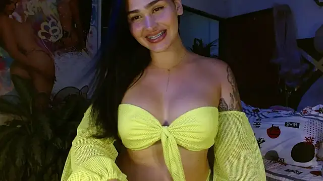 Snapshot of SarithaBunny chatting on February 1, 2025, 11:06 pm SarithaBunny online show from February 1, 2025, 11:06 pm