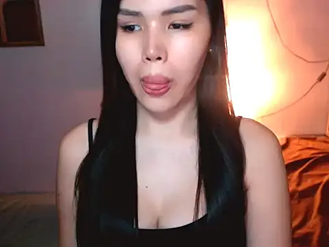 itsAsianFucker online show from September 17, 2025, 3:25 pm