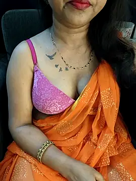 Sexy juhee online show from April 5, 2026, 1:18 pm