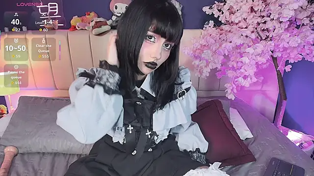 Snapshot of Shizuko_ chatting on June 11, 2026, 12:32 am Shizuko online show from June 11, 2026, 12:32 am