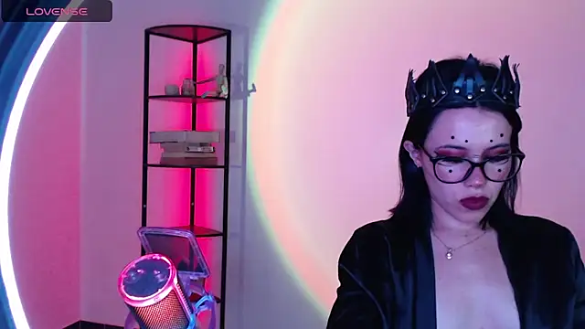 Snapshot of girldom chatting on September 24, 2025, 3:40 pm girldom online show from September 24, 2025, 3:40 pm