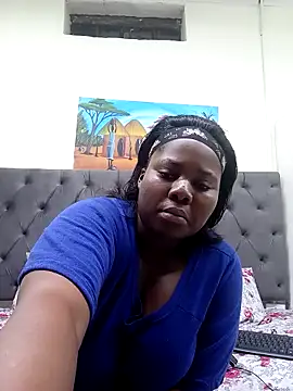 Snapshot of QUEEN_DIVAXX chatting on October 15, 2025, 4:37 pm QUEEN DIVAXX online show from October 15, 2025, 4:37 pm