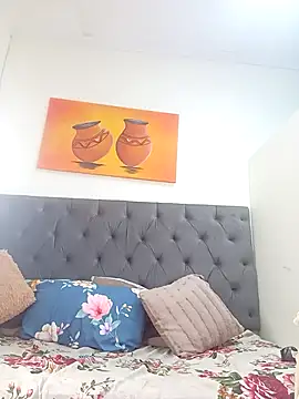 Snapshot of QUEEN_DIVAXX chatting on September 25, 2025, 12:38 am QUEEN DIVAXX online show from September 25, 2025, 12:38 am