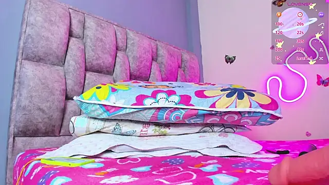 Alhara Luna online show from March 4, 2026, 3:14 am