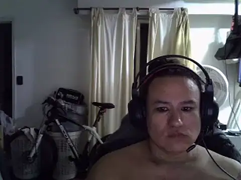 Snapshot of transgordimilf chatting on October 12, 2025, 8:05 am transgordimilf online show from October 12, 2025, 8:05 am