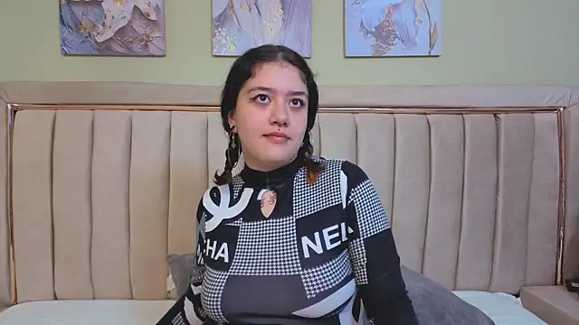 Niaa Stark online show from April 4, 2026, 3:46 am