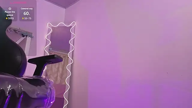 ZURY TAY online show from March 3, 2026, 12:01 pm