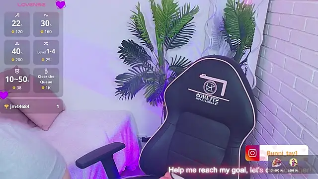 Snapshot of Bunni_tay chatting on September 27, 2025, 11:38 am Bunni tay online show from September 27, 2025, 11:38 am