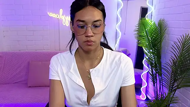 Snapshot of artemiss_tay chatting on September 29, 2025, 7:19 pm artemiss tay online show from September 29, 2025, 7:19 pm