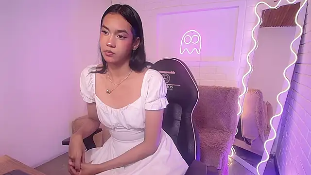 Snapshot of artemiss_tay chatting on November 2, 2025, 11:37 am artemiss tay online show from November 2, 2025, 11:37 am